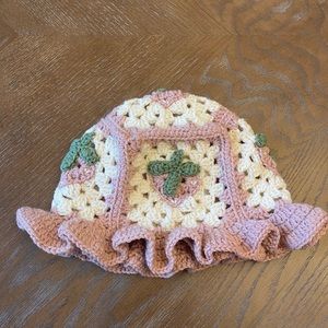 Vintage pink strawberry granny square bucket hat